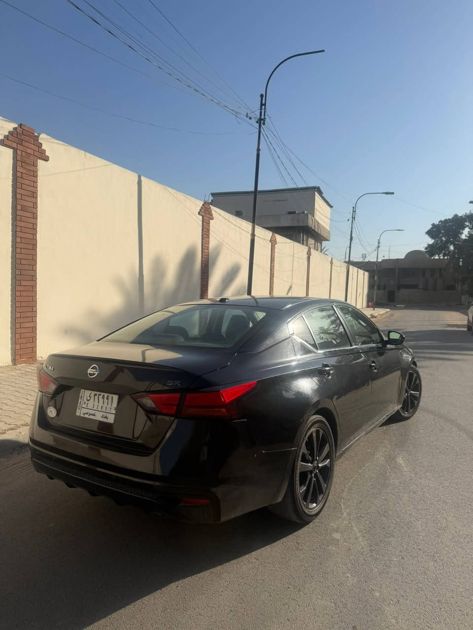 نيسان التما SR 2021  السعر 102 بيها 4 قطع فول مواصفات عده الفتحه كشنات جلد ومخمل كهربائيه بصمه رداردات جانبيه وامامي خلفي  شفتات بل ستيرن مانع نصدام فول  فول ما عده الفتحه تبريد ثلج   صدر امامي95%
الخلفي 60%
دهن جديد 
 ***********مكان
سياره بغداد الاعظميه ممتواجد فيس
