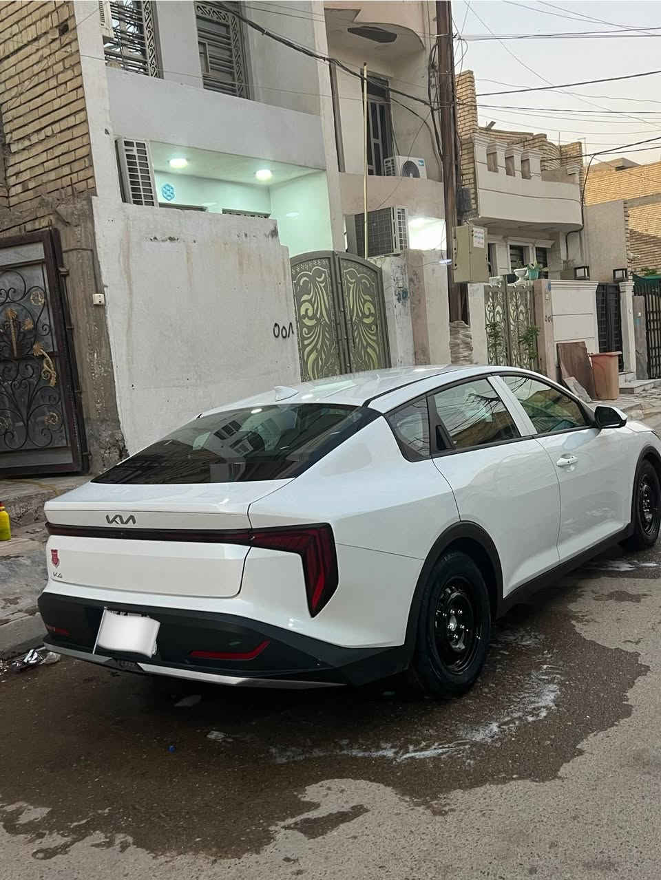 السلام عليكم k4للبيع موديل 2025ماشيه 6الف فول ماعده الفتحه وراد امريكي حادث جانلغ وبنيد بدون دواخل ربدون ايرباك قطعة وحدة صبغ بنيد جاملغ بارد مكان بغداد للاتصال *********** 
بسمي تحويل ثاني يوم
  السعر 177بيه مجال

