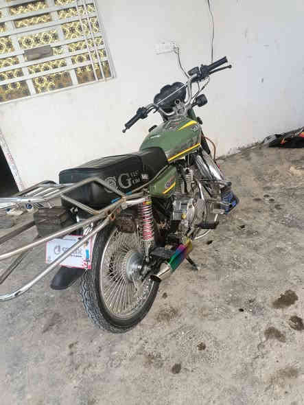 اسلام عليكم اخوان دراجه تايكر 25 بعدها جديده باب أول السعر 725وبيها مجال حق الجيه ***********
