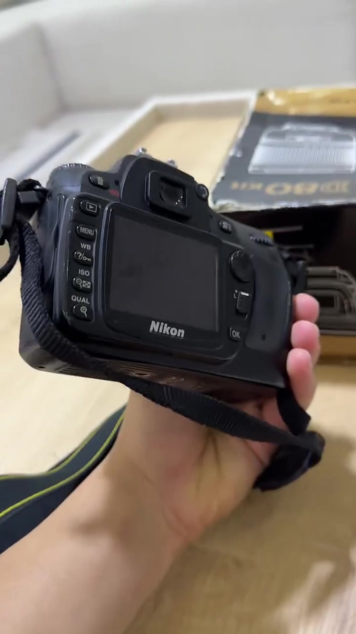 Nikon D80 لۆک لۆک
فرۆشتنی خێرا کامێرایەکی تایبەت کە 2K وێنەی گرتوە زۆر پاک و تایبەتە پاکەت و هەموو شتێکی ماوە  نرخی 100 هەزار


**إذا كنت صاحب هذا الإعلان وتريد حذفه لأي سبب، رجاءا أرسل رسالة إلى الدعم الفني**