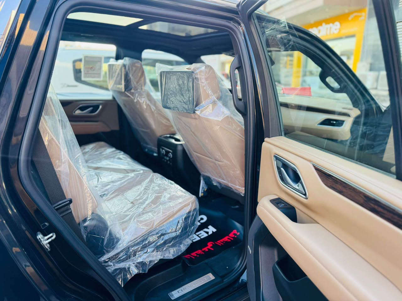 للبيع تاهو برايمر PREMIER خليجية موديل 23  وكالة المنصور

رقم بغداد دولي الجديد 
بأسمي ماشيه60 الف كيلو 
كفالة عامة 
اعلى مواصفات ١/١:
جكات
داتا شو (عرض على الجامة الامامية)
بانوراما
كامرات 5 محيطية 360 درجة
٣ شاشات
عدادات شاشة دجيتال
رادار امامي + تحديد مسار
رادار جانبي + نقط عمياء
دوسات كهرباء + انارة led
‏BOSE سستم صوت
ثلاجة
كشنات جلد بيجي خزن ميموري + هزاز كشن تبريد تدفئة كشنات امامي + خلفي تدفئة
‏usb,hdmi,typeC منافذ شحن
ويل حجم ٢٢ كروم
اشاير مري + مري شفط + هيتر مري جنطة كهرباء + ستيرن كهرباء

سايد بريك بصمة
داخل بيجي + صاج ملكي
حساس امامي + خلفي
فور ويل
((العنوان زيونه ملعب شعب))
وباقي المواصفات المعروفة 
سعر 555 وبيهه مجال 
والسيارة كفالة عامة *********** بغداد, العراق
