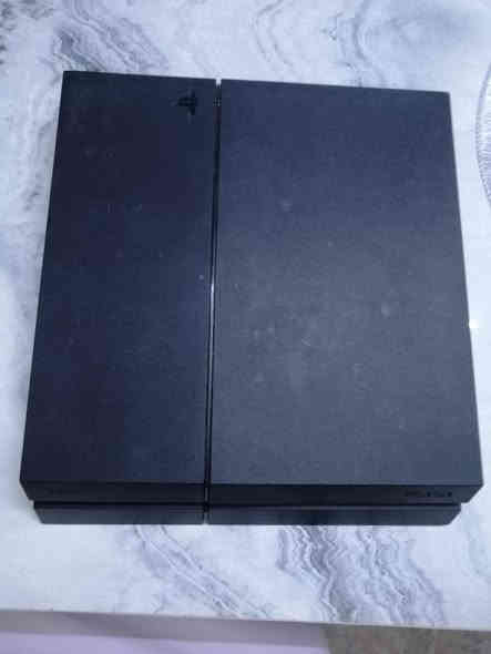 أغراض للبيع نظيفه جدا بمنطقه حي الاعلام مكلفه بل نشر الاتصال ***********
