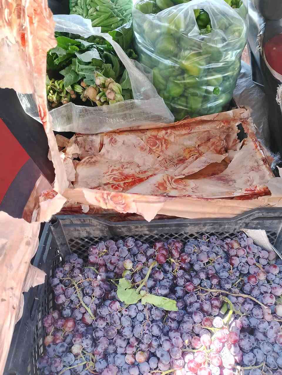 علا بركة الله مسواك اليوم جديد هسه وصل خضروات وفواكه ورقيات انواع وركي شرط وبطيخ جديد 
وحياكم الله،الاسعار ركي شرط 450 وبطيخ ب500 
وعنب حلو ب1250 تفاح ب750 فلفل كبار ب1250 فلفل ناعم بارد ب1500 وفلفل حار ب2000 خيار وسط 3ب1000 وطماطه 3ب1000 بطاطه ب500 اسود ب 500 بصل احمر ب750 كرستال 2ب1250 شجر ب3ب1000
باميه 2500 طرعوزي ب750 ،سلج 750 كرافس وبغدونس ب250 ورشاد وكراث هم بربع محل وليد العايد قرية اصفيه 
والعليه دين يجي يسدد هاذا اخر شهر اطالب خاصه الدين القديم،بعده اقدم دعوه والمحكمه تقرر،


**إذا كنت صاحب هذا الإعلان وتريد حذفه لأي سبب، رجاءا أرسل رسالة إلى الدعم الفني**