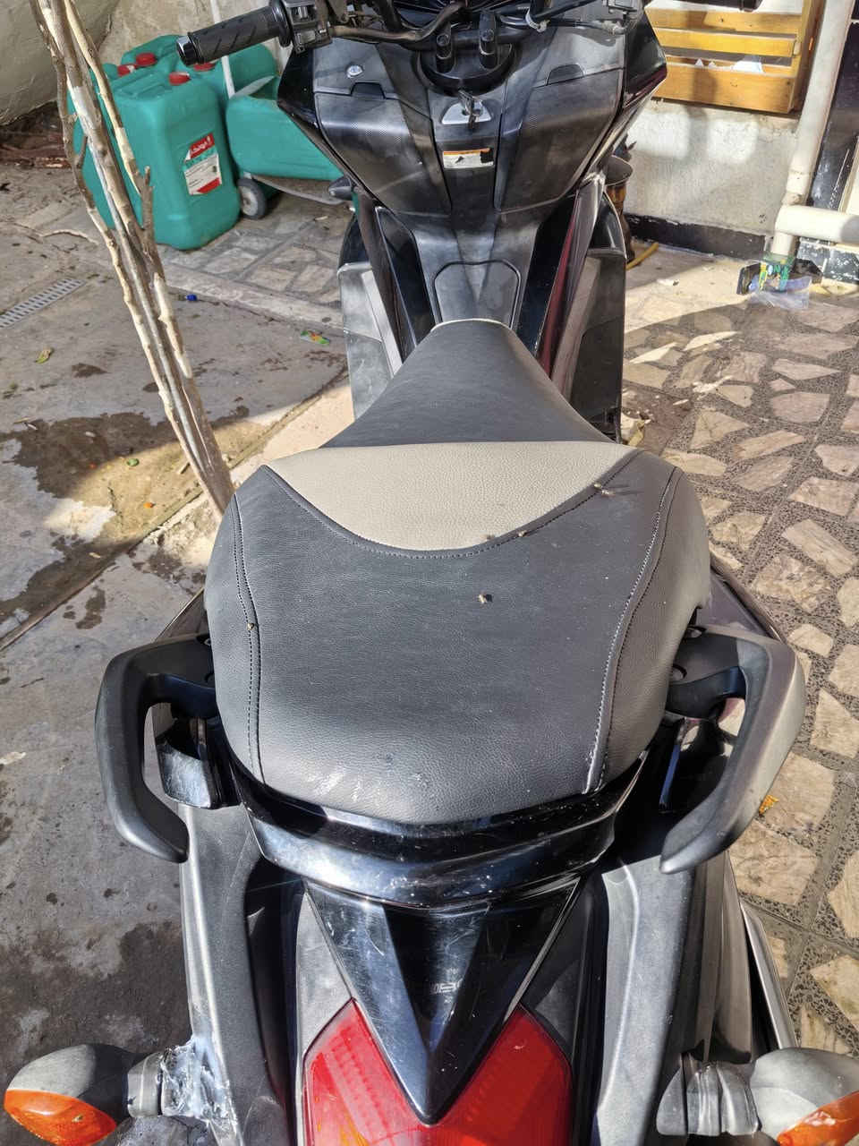 السلام عليكم شباب فاز للبيع كلشي ماعرف بيهن تعال وشوف لا تسأل شبيه ما بيها سعر ١٢ ورقة بغداد الثعالبة ***********
