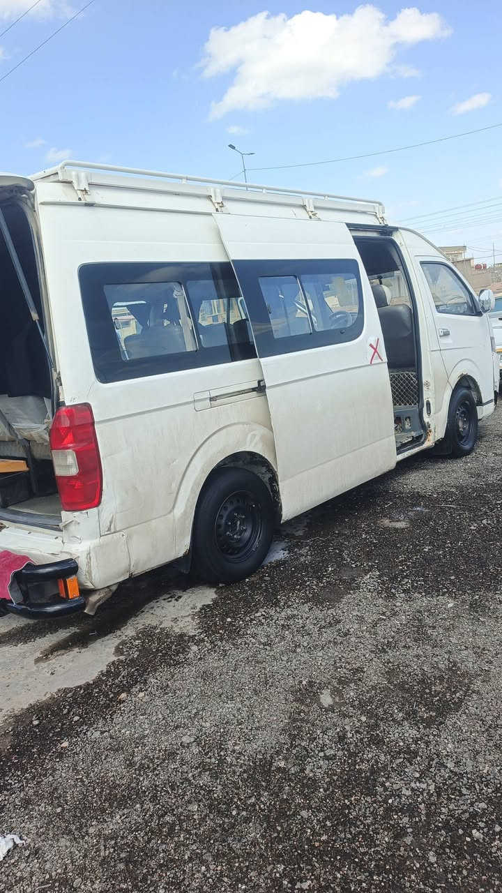 سلام عليكم سياره هايكر البيع مديل ٢٠١٤ تبريت خير من الله 
كير جديد حداديه جديده باب كهربائي رقم ميسان رقم *********** المكان الحيدرية خان النص
