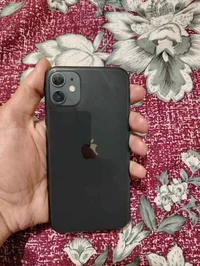 ايفون 11 ١٢٨ • بطارية ٨١ • الحرية