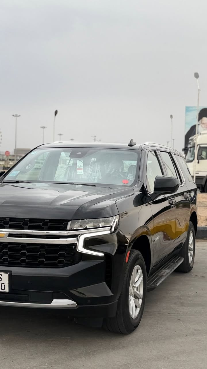 سلام عليكم تاهو2023خليجي رقم بغداد دولي هزه سنويه كله جديد مواصفات حساس امامي خلفي رادار أمامي وجانبي اربع بصمات ابواب ثلاجه فرس 
دبل لحيه ماشيه60مكينه كير كفاله سياره جديده كفاله عامه من الضربه ولصبغ والتبديل ولبارد مغلفه نانوPPFبلكامل 
مكان السياره بصره 
سعر450
رقم الهاتف:***********
