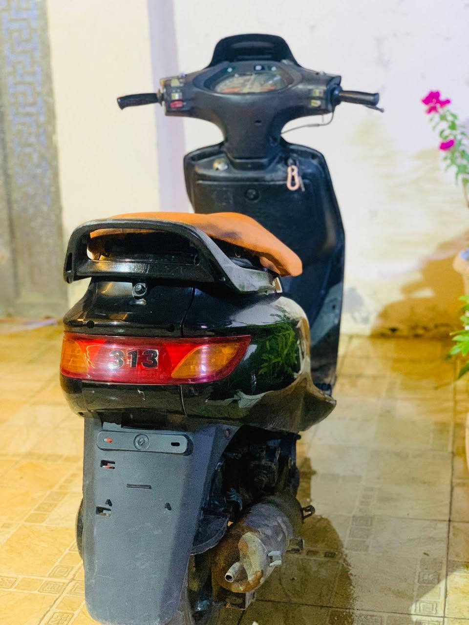 فراشه كرستال محرك مكفول نكره سلف ب350 وبيها مجال حله مركز/***********
