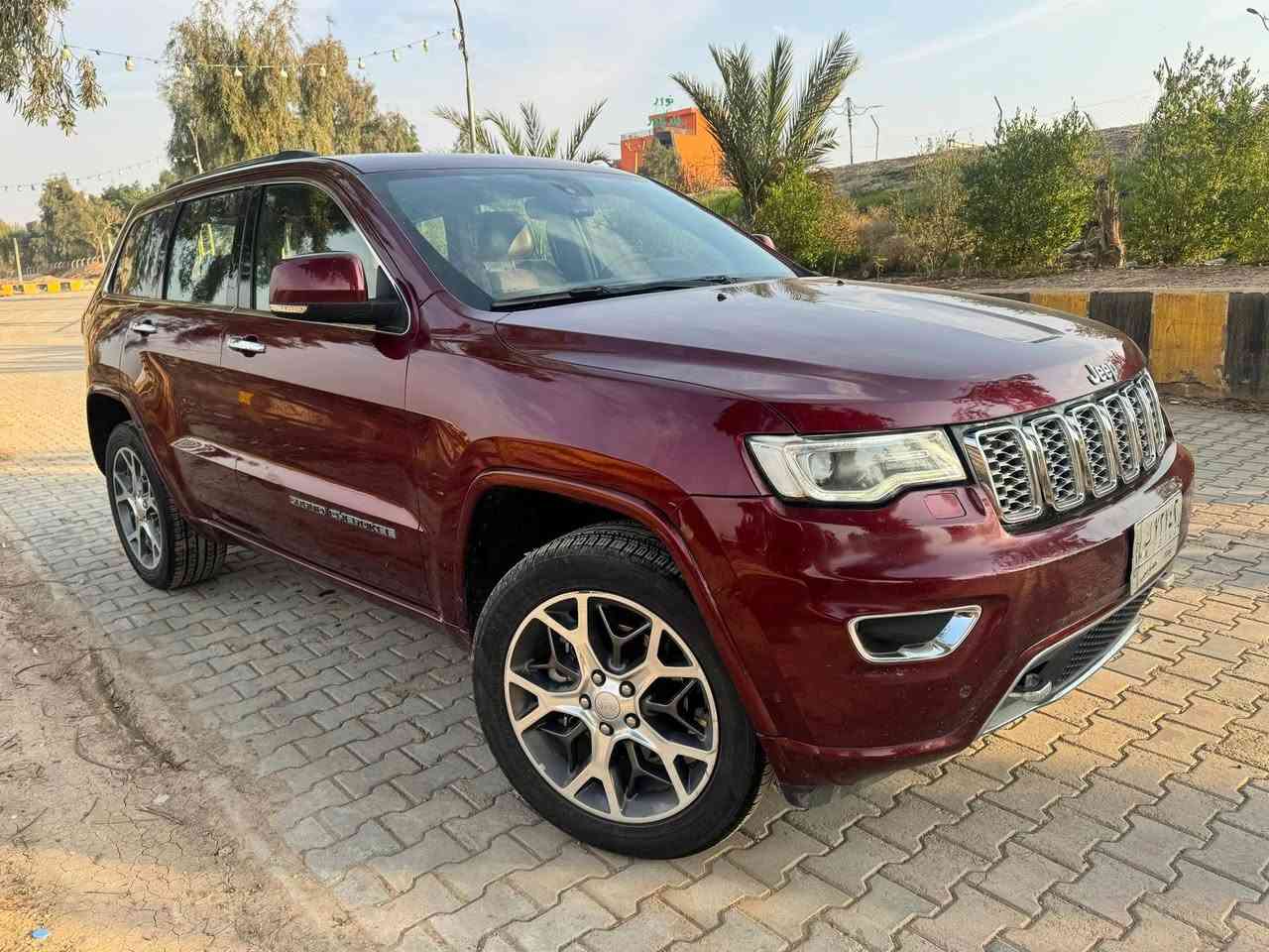 السلام عليكم
 للبيع سيارة جيب اوفر لاند بلس موديل 2021 خليجي وكاله هارلم اللون ماروني والداخل قرميدي. المحرك 3600 سي سي 6 سلندر دفع رباعي .ماشيه بحدود 63 الف رقم بغداد
 بيها كل المواصفات .جكات باربع ارتفاعات خمس وضعيات للقياده منها السبورت ثلاث شاشات وحده اماميه وشاشتين بالكشنات . تبريد وتدفئه كشنات وستيرن .كشنات كهرباء ويه ميموري .نظام صوت قوي . شاشه كبيره ويه نفيكيشن .دخول بصمه وتشغيل عن بعد .ستيرن كهربائي ويه تدفئه حساسات امامي وخلفي ونقطة عمياء رادارات وحساس مانع تصادم اضويه لد امامي وخلفي ويلات عشرين تخم تاير السياره كلش نضيفه وتخبل .تايرات وصدر جديد قبل شهرين ما بيها شي غير باب خلف السايق مصبوغ وصاير حادث بسيط موجود تقرير  .ومبدل عدسات لان ضوهه الاصلي ضعيف معروف الامريكي .سياره جاهزه للاستعمال ما تحتاج شي
سعر ٣٠  وبيها مجال ان شاء الله


**إذا كنت صاحب هذا الإعلان وتريد حذفه لأي سبب، رجاءا أرسل رسالة إلى الدعم الفني**