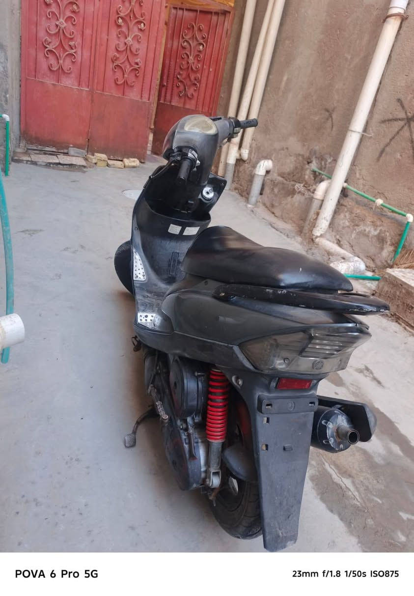 سلام عليكم دراجه ماكس عدله لبيع كلشي شغال بيه سعر 800 وبيه مجال عنوان بصره تنومه ***********
