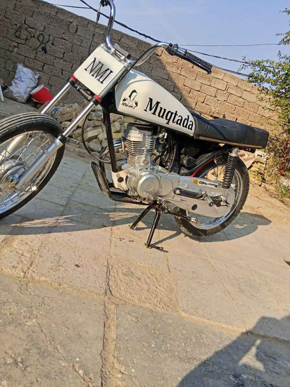 سلام عليكم دراجه للبيع إيراني نضافه كدامكم السعر 700 وبيه مجال الرقم ***********
