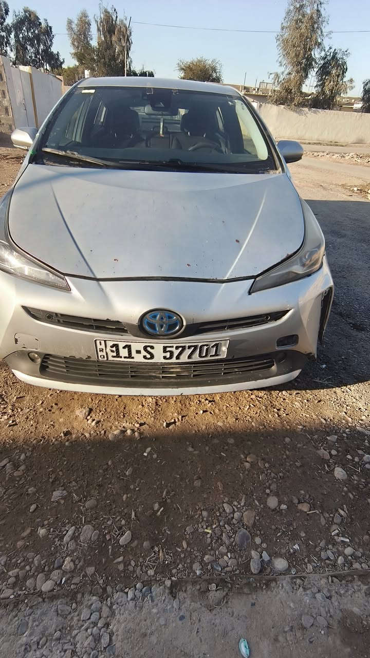 تيوتا بريوس للبيع موديل 2021 سيارة هايبرد 
كهرباء وبانزين صدر جديد تخم تاير تبريد تدفئة 
شغال سيارة جاهزة رقم بغداد نكليزي تحويل ثاني يوم 
تفاصيل اكثر اتصل عل رقم *********** مكان سيارة ديالى بعقوبه السعر 120 وبيه مجال
