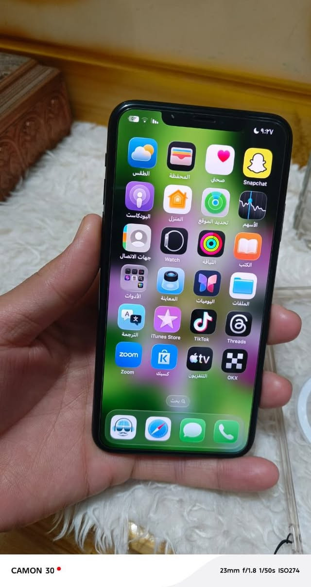 ١١ برو ماكس لون زيتوني بلادي من كل النواحي ذاكره 64 ملحقات كامله
بطاريه 85

يعني شحن أنساه ونسه الصرف كامرته غني عن التعريف

خلي سعر واني أدخل

أو واتساب ***********
