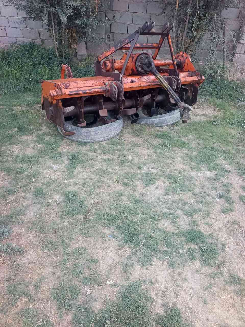 للبيع رفاس نكليزي مكفول كفاله عامه ***********
