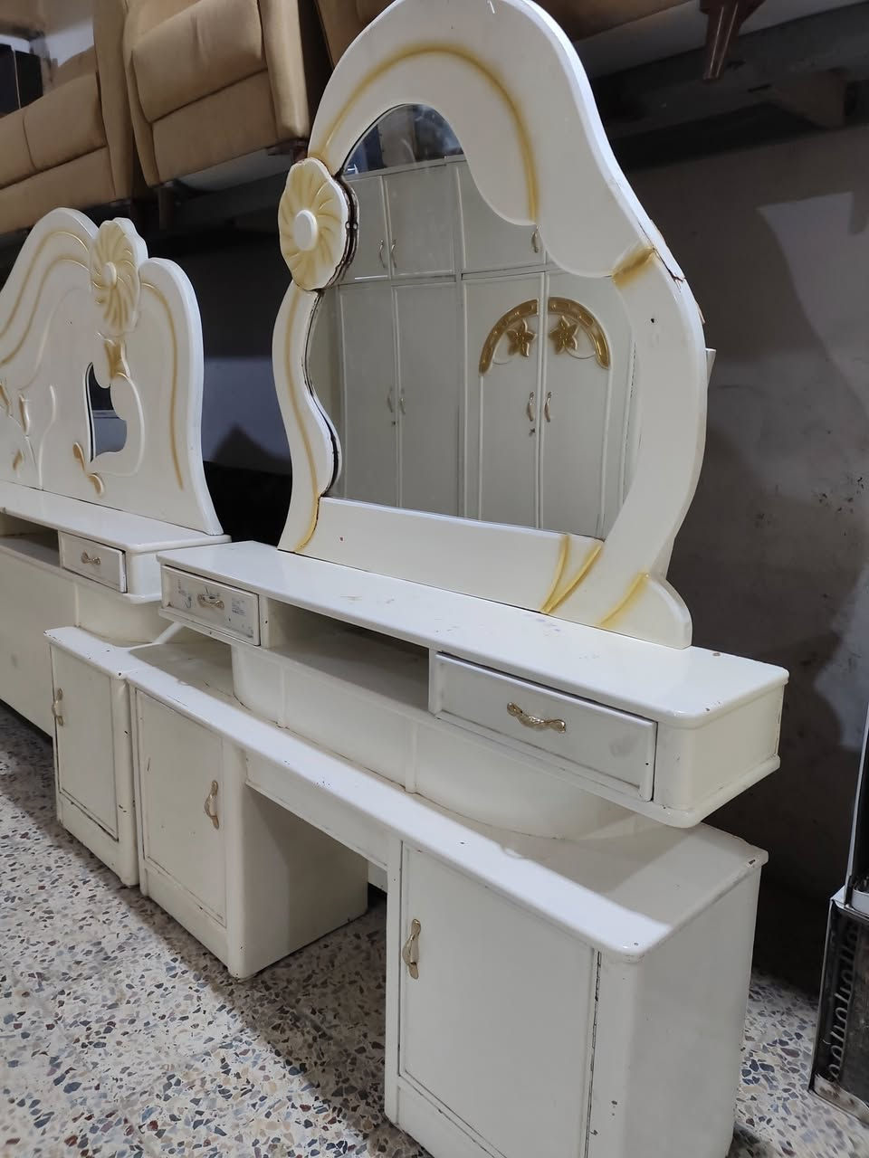 غرفة نجارة صاج ثكيلة طابقين نضافة نفس صور السعر، ٤٧٥ ،،،، عنوان حلة نادر ٣ مقابيل المركز الصحي معرض احمد العنزي لاثاث المنزلي واتساب ***********
