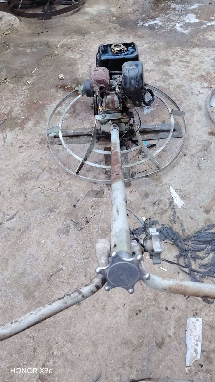 ساقولة بيت الوادي، باب. اول، للبيع السعر ٣٥٠وبيها مجال الموقعها بغداد الشعب الاستفسار *********** السيد
