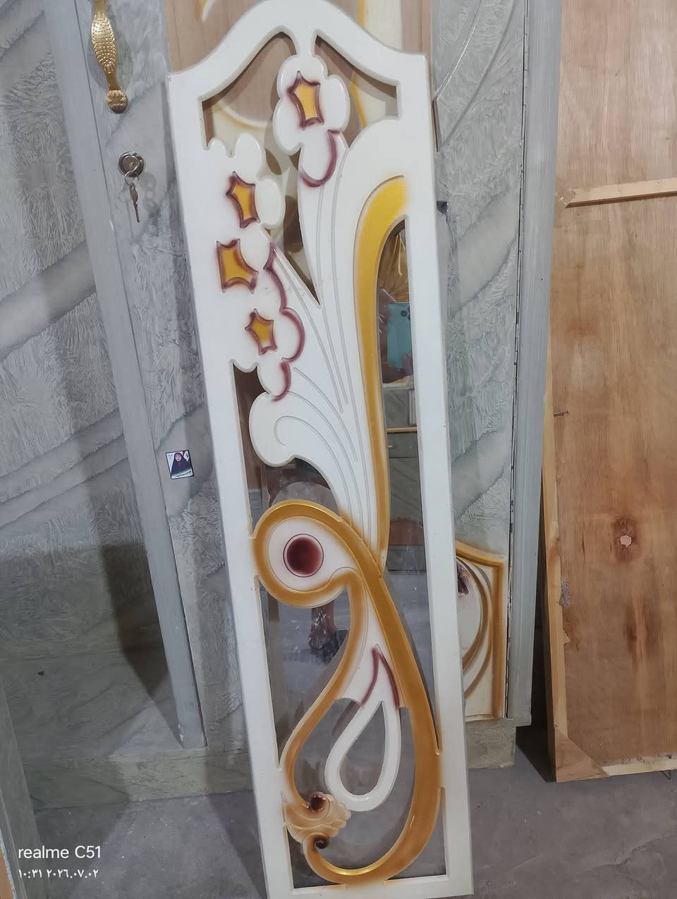 غرفه اخشاب جديده استعمال قليل مال عرسان 
الضرر بسيط جدأ مثل ما موضح بل صور السعر 750 الف
بيها مجال حك جيتك وفلوس الضرر اطيح من سعرها 
العنوان سفان رقم الهاتف ***********بيع مستعجل

