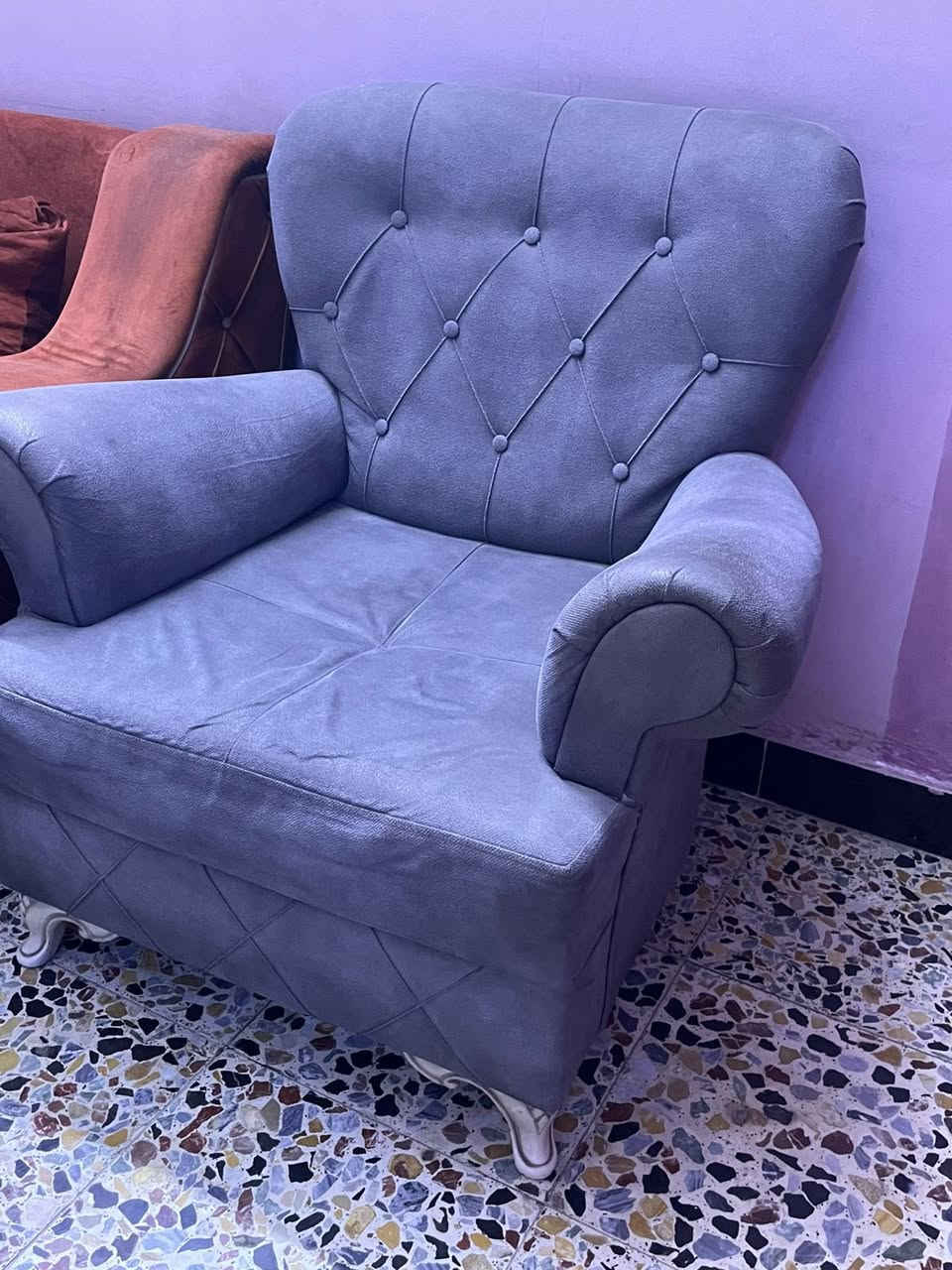 السلام عليكم اغراض بيت مستخدم نضافته 90 بالمسه الغرفه مصار 8 اشهر من اخذناها من هوم سنتر اسعار مناسبه غير متواجده عالفيس رقم الموبايل ‭***********‬
