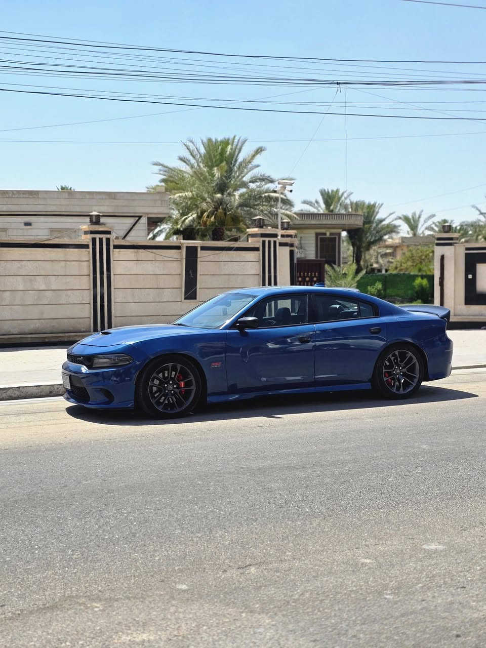 سلام عليكم
جارجر سكات باك موديل 2020 
فول واحد ع واحد 
١٨٣ وبيها مجال 
ماشيه ٦٢ ميل 
مكان السياره بغداد الدوره 
***********
