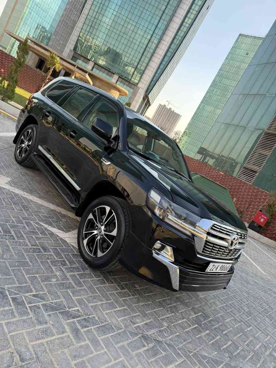 السلام عليكم للبيع او مرواسة الحسب القناعه
لاندكروز 2010 GXRV8جيهان السياره 
السياره المحدث كامل 2021
مصبوخ الحزام الجمالي بشرط الدخل الكبس
رقم اربيل  بأسمي  تحويل ثاني يوم السياره جديده بمعنى الكلمه عليها تخم تاير جديد السبير مانازل 
الموصافات المعروفه 
كشنات جلد 
كشنات كهرباء 
الثلاث شاشات 
الدبل الماوس
تشغيل بعد 
سلايت روف 
فور ويل 
ابواب بصمتين
اشاير مري
زراك لايت
حساس امامي خلفي
تبريد ثلاث قطع 
ثلاجه
‏‎تحكم استيرن 
مري قلابه
مري شفط
زراگات لايت 
طفايه

‎الى اخر……
السياره معروضه 288$
وبيها مجال بسيط 
 الرقام التصال السياره
‏‭‬ ‭‬***********
***********الوتساب
***********الوتساب
