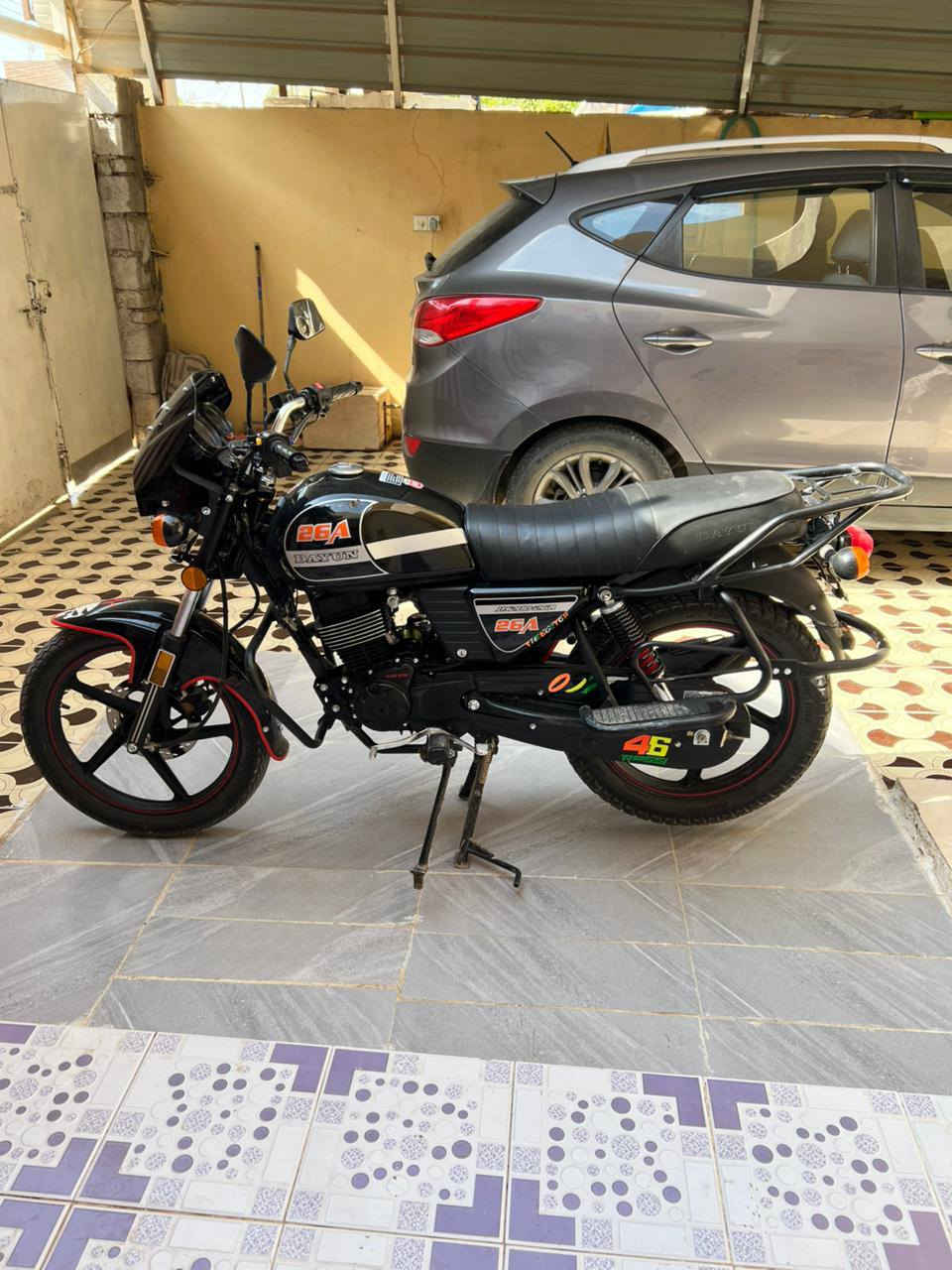 سلام عليكم دراجه مديل 25 اوراق سحب محرك 200 نضيفه وكاعده سعر 1300 وبي مجال مكان ديالى دلي عباس رقم ***********
