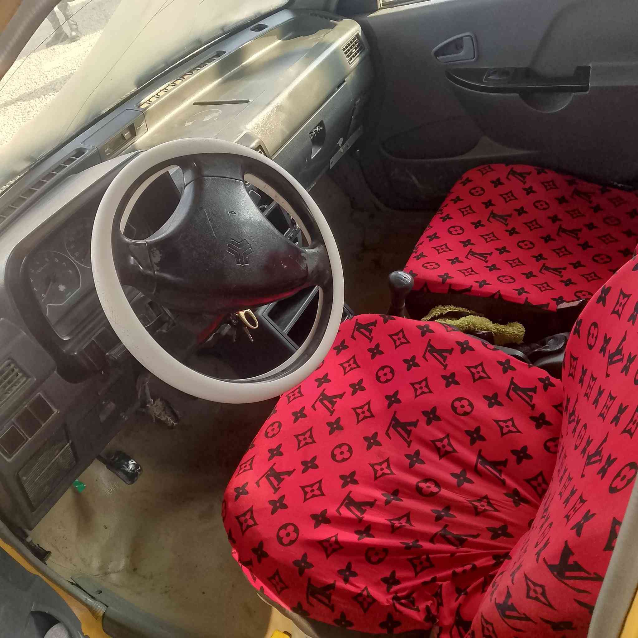 2011
كير محرك شواصي مكفول 
مكانهه حله شرط المداور

السعر 25 
***********
