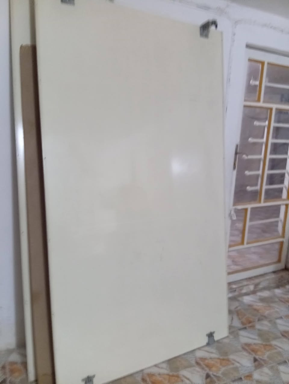 غرفه تركي
ضخمه ست قطع للبيع سعره 425 وبيه مجال مكانه حي العسكري


**إذا كنت صاحب هذا الإعلان وتريد حذفه لأي سبب، رجاءا أرسل رسالة إلى الدعم الفني**