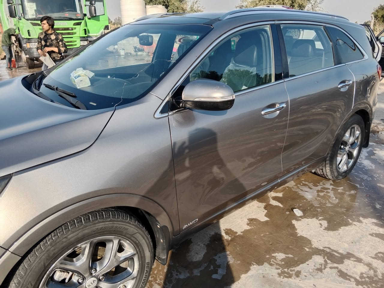 سورنتو للبيع موديل 18 أمريكي فول مواصفات بدون حادث 4سلندر رقم بغداد باسمي تواصل ***********
