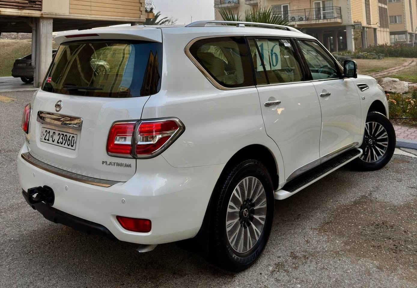 نيسان باترول 2016 فئة بلاتينيوم محرك 8 سلندر 5.6 وارد خليجي المحرك المرغوب فل مواصفات مكفولة كفالة عامة من الدعامية إلى الدعامية بدون بارد، بدون رصعات، بدون شخط الدعاميات بدون صبغ، رمل مابي، الباقي كله بشرط

💎 ســعــر ✅ ::  الــرد تلقائي📮

المواصفات:
سلايد سقف
مصابيح زينون
مقاعد كهرباء جلد
5 كاميرات
مقاعد تخزين
ثلاجة
صندوق شفط كهربائي
تحكمات ستيرن
ستيرن كهرباء
DVD

السيارة ماشالله نظيفة جدًا وكل جسمها بشرط
4 إطارات جديدة

المحرك والجير بشرط ولم يفتحا
السيارة نظيفة جدًا وكل شيء على بلد الوك
سنوية زنكة جديدة مدفوعة لغاية 2028
السنوية باسمي بشرط التحويل والغرامة
السيارة لا تحتاج أي صرف

رقم صاحب السيارة 
***********
