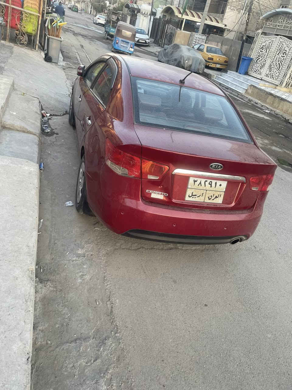 السلام عليكم
سياره سيراتو ٢٠١١

رقم أربيل

باسم صديقي شرط التحويل

صاحب السنويه سكنه بغداد عربي

السياره جديده ما بيها نقص 

كير مكينه كفاله

تخم تاير جديد

صدر إمام خلفي شرط ١٠٠/١٠٠

سياره جاهزه ما بيها اي نقص

وارد خليجي 

فول مواصفات

كهربائيات شغاله

ملاحضه السياره بيها قطعتين صبغ اثر شخوط 

بدون فتح بدون دواخل 

العنوان بغداد الدوره ابو دشير 

السعر ٩٥ وبيها مجال كلش بسيط

الرقم ***********
