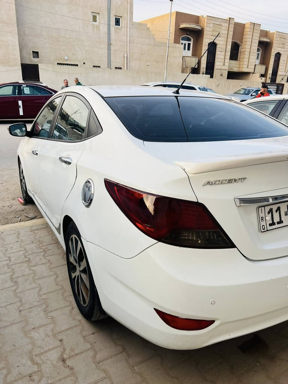 اكسنت 2014
فول مواصفات 
فتحه سقف 
ويل كبير 
تحكمات سيترن 
داخل لونين 
رقم بغداد مشروع وطني بأسمي تحويل ثاني يوم 

ماشيه 210 الف كيلو 
جاملغ خلفي صبغ 
مكاني تكريت / سامراء 

السعر 102 قابل للتفاوض 
للأستفسار *********** 

واتس اب ***********
