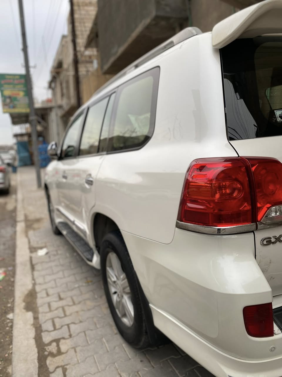 تويوتا لاندكروزر 2012 مواصفات فطيم
لاندكروزر مواصفات فطيم
مكينه 8 سلندر 4600
ماشيه 235 الف حقيقي
بيها تبديل جاملغ الامامي الايسر
واشويه ملاحضات 
مكانها البصره التميميه
سعرها 318 ورقه وبيها مجال للشراي
لااستفسار اكثر اتصال او واتساب
***********
***********
