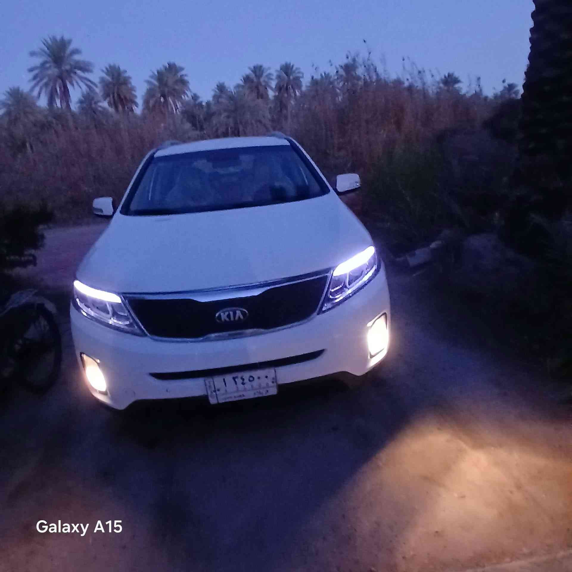 السلام عليكم  سورنتو مديل ٢٠١٥ خليجي فول ماعدا الفتحه والفور ويل ٦سلندر ٧ راكب السعر ١٩٠او بيه مجال قليل ***********
