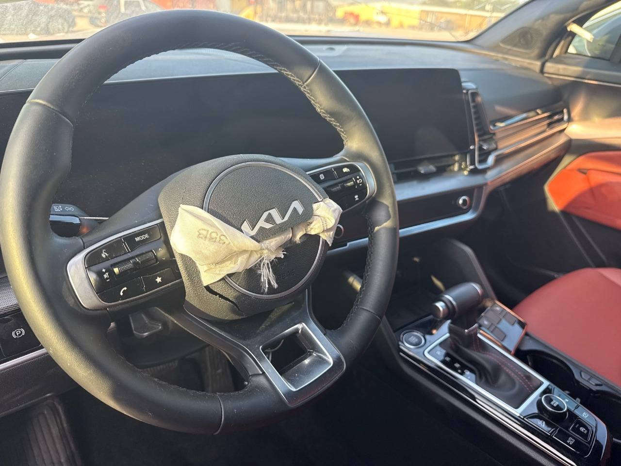 سبورتج  SX  بدون رقم 
2025
موصفات....... SX 
ماشيه 👈🏻13 الف mi
مكينه 👈🏻2500
❗️بنوراما تشغيل عن بعد 
❗️هند بريك بصمة 
❗️نضام ترحيب 
❗️شحن واير ليس 
❗️رادارات امامي وجانبي 
❗️حساس خلفي 
❗️قيادة ذاتية 
❗️تبريد قطعتيت 
❗️تدفئة كشنات 
❗️كشنات جلد وكشن  كهرباء 
❗️فور ويل
❗️كشن كهرباء + ذاكره
❗️صندوق كهرباء
❗️شاشه كار بلي 
 ❗️ كشن السايق ميمري 
الحادث موضح بلصور 
حاليا السياره بالعقبه 
لاستفسار عله الرقم
***********
***********
♡
#كيا_سبورتاج #مكتب_الامين_للمزادات_الامريكية #kia #kiasportage #مزاد_السيارات #مزاد_السيارات_الامريكية_والكندية #مزاد_السيارات_الوارد_الامريكي
