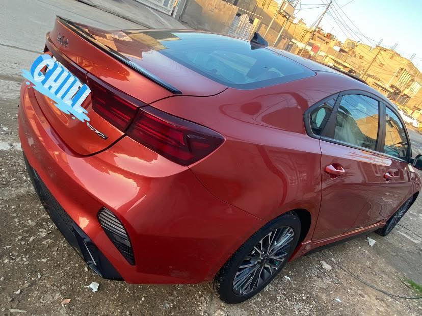 السلام عليكم شباب كيا فورتي لبيع موديل 24 فئه جيتي لاين فتحه بصمه شاشه فول ماشيه 13 الف حقيقي لون مشمشي سيارهً جاهزه صور حادث بل منشور بدون تبديل وصبغ فقط بارد خفيف بل بنيد وجاملغ بدون دواخل سعر 167 مكان بغداد الرقم ***********
