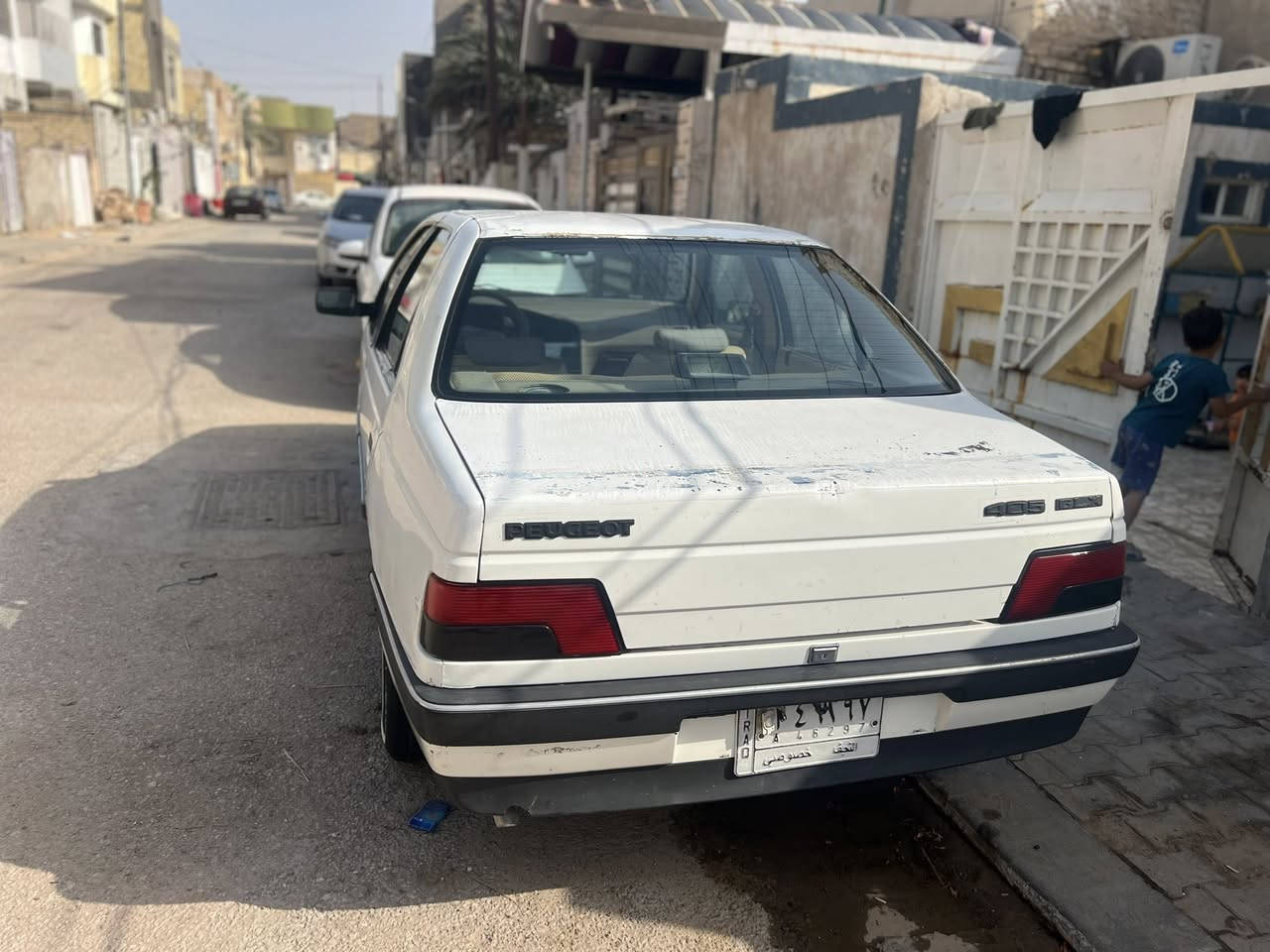 بيجو 405 2010سياره مال جناي دوشمه جديده تخم تاير جديد حداديه جديده تبريد ثلج مشط ستيرن برازيلي السياره بسمنه سنتر لوك مع الجنطه ***********
