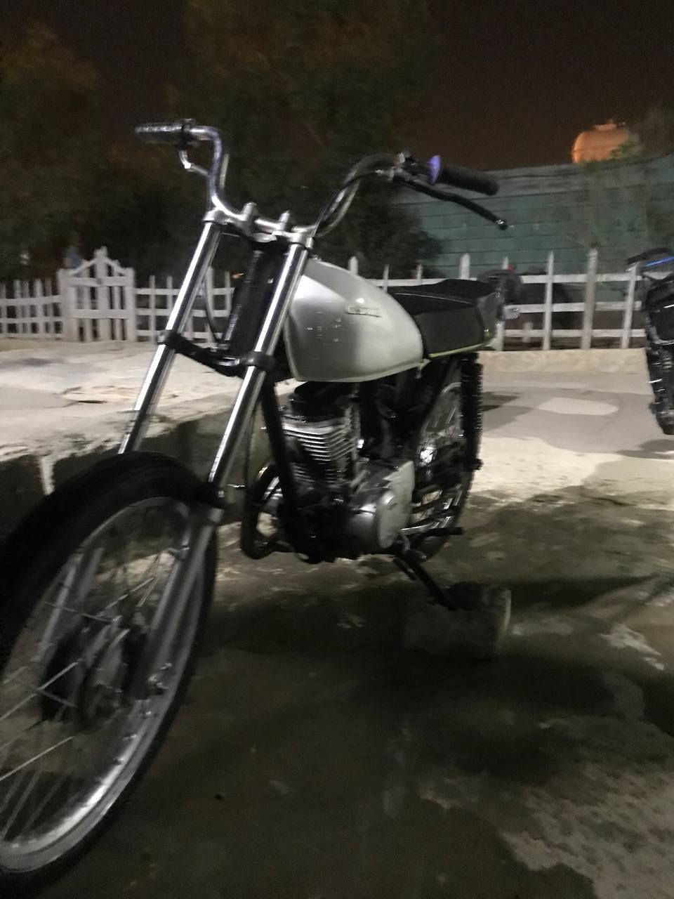 يالله دراجه للبيع ادوات اكفلهه عشاير دراجه حلوه سعرهه 250 بدون سيبايه مكانهه زبير  والشراي يتصل وبلخدمه هاذ رقمي ***********
