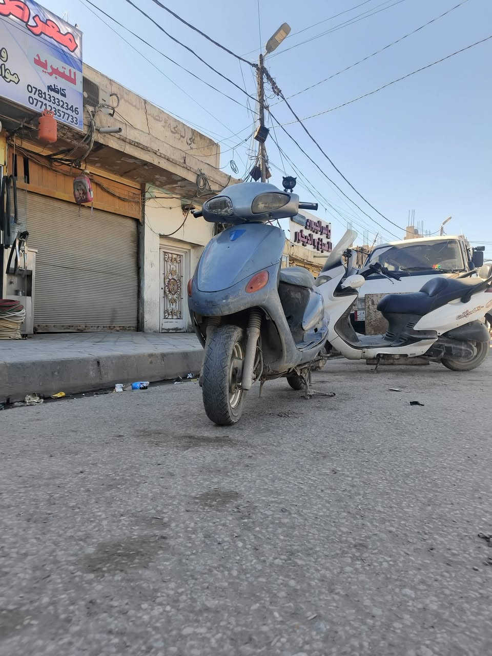 السلام عليكم دراجة سيام بوليسي  ياباني اصلي محرك مكفول يعني مالت حاوية مامفتوح  والباقي شوفت عينك والدراجة مالت شغل مابيهة اي نقص المكان كوفة  السعر 250 وبيه مجال للستفسار, ***********
