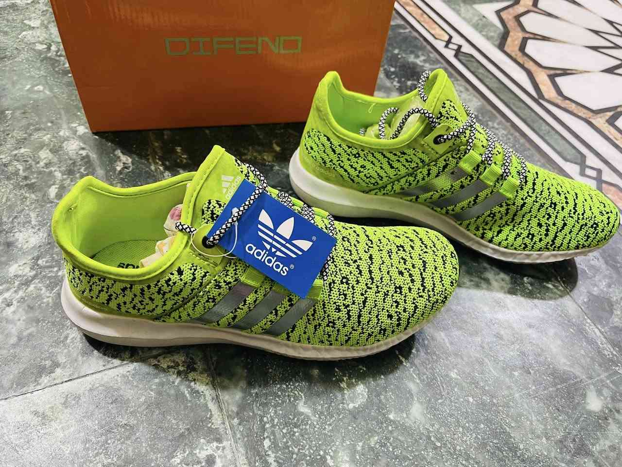 تخفيضات  حذاء رياضي فيتنامي الصنع سعره ب٧ والقطع محدودة ويوجد توصيل لكل محافظات والقياسات ٤١-٤٢-٤٣  باقي ٧قطع


**إذا كنت صاحب هذا الإعلان وتريد حذفه لأي سبب، رجاءا أرسل رسالة إلى الدعم الفني**