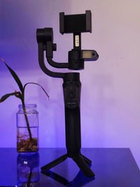 مانع اهتزاز مبايل ما مستعمل اهواي(Gimbal) 3 محاور مواصفاته وميزاته الر...