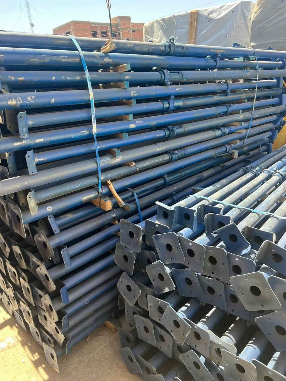 سكله غزوان جاسم المكدمي
للأيجار..
 للخشب  و جكات  ايجار لوح 20 يوم سعر المكعب 50 الف و 20 جك بالف لليوم الواحد الموقع الشارع العام قرب صيطره 3عواره يوجد كافه المستلزمات للصب السقف للأستفسار اتصل عل الراقم لتاليه 
***********غزوان
***********سجاد
