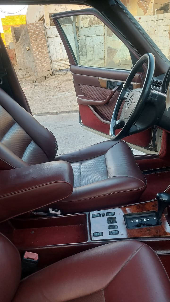 مارسيدس رئاسي موديل 86 مكفوله كفاله عامه لا ضربه ولا خياس البراكيتات جدد يعني كلاها بلاد كهربائياتها كلها شغاله تبريد شغال تخم تاير حداديه جديده كراسي كهرباء كلهن شغالات حته التجاوي شغالات مكينه وكير بلاد دبل مروحه دبل هورن دبل فيت بم رقمها بغداد مميز السنويه 28 مكاني بغداد السعر 60 وبيها مجال وهذه رقمي***********
