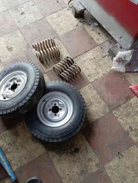 07718595075 تايرات هنه ويله معه لويات واحد.مصوص 2واحد 3