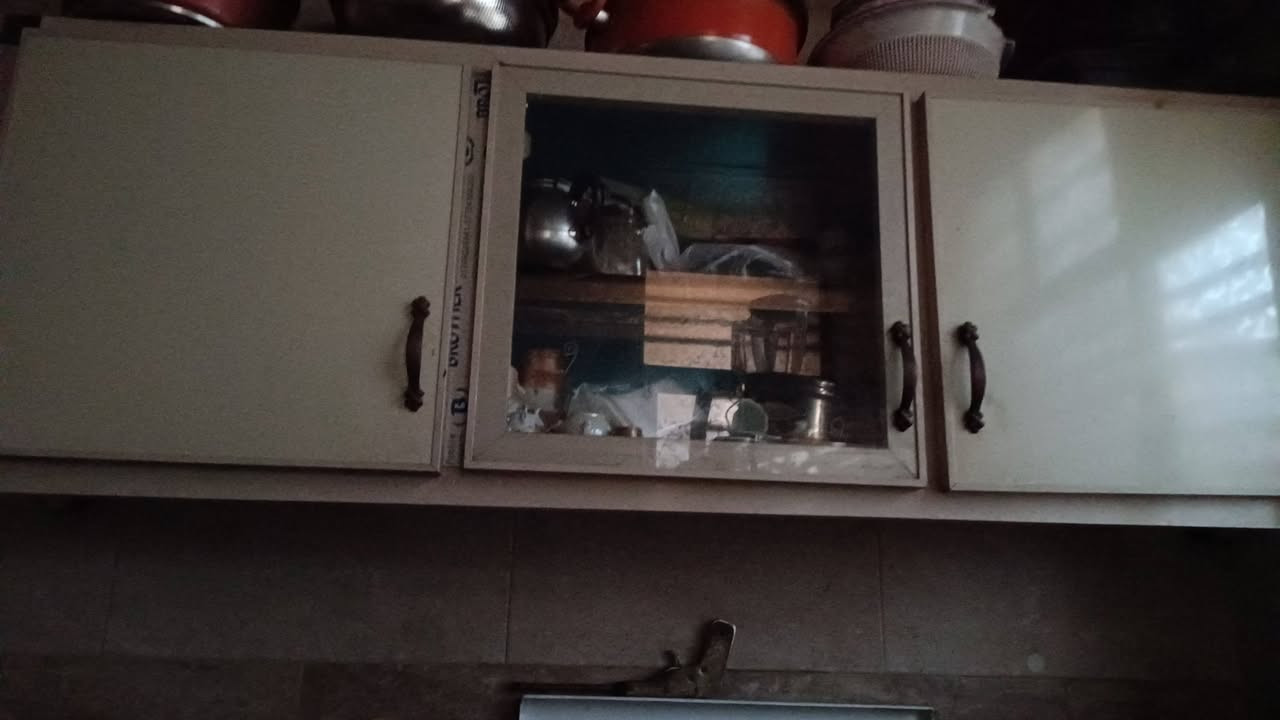 اغراض مستعمله نظيفه الاتصال على الرقم ***********
