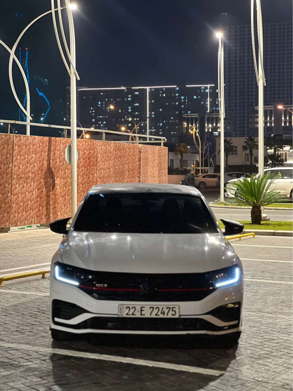 يالله
جيتا ٢٠٢١ gli ابيض
كير مكينة شرط 
صبغ بيها ثلاث قطع وبيها بالسقف موج احسب تعديل بيها
مواصفات الجيتا معروفه 
سياره كلش قوية وعزمها يخبل
كوشن هيتر
شاشه جبير
اربعه انظمه قيادة
عليها جارج بايب 
عليها صوت كزوز حلو
دهن كير ومكينه جديد
ماشيه ٦٢ الف
كهربايات شرط
حداديه امامي خلفي نظيف
وياله وتايرات نظيف
تحويل شرط 
سياره هزة وسنويه ورقم جديد 
مكان سياره اربیل
سعر 149$وبي مجال
رقم تليفون*********** وبي واتساب
للبيع او مراوس أربيل, العراق
