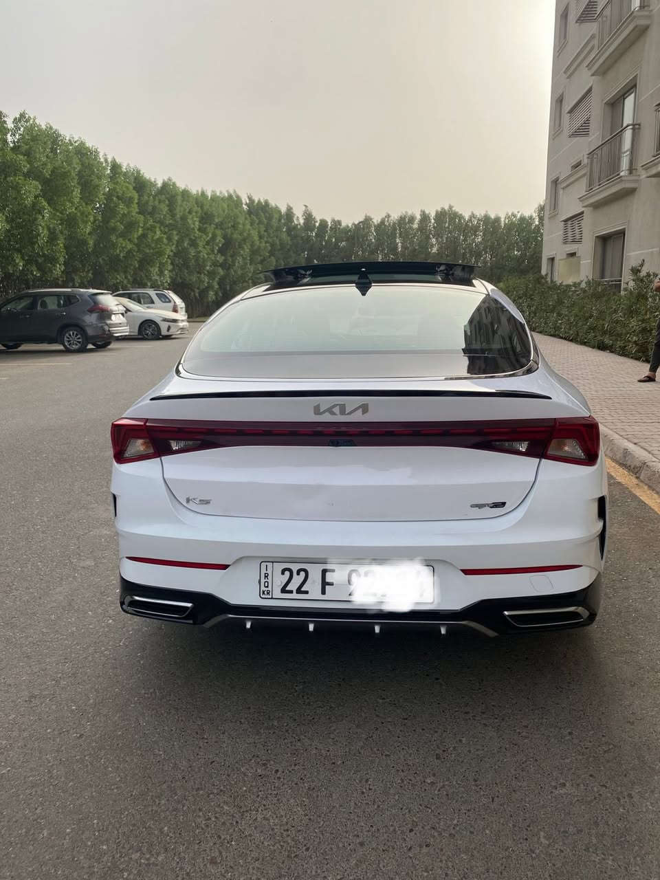 #للبيع K5 موديل 22 وارد امريكي 
مواصفات GTline 
تجي معروفة مواصفاتها فول 
حادثها شبه الكلين دعامية خلفية فقط ☝🏼
السيارة بدون #صبغ بدون #تبديل جديدة بمعنى الكلمة ومماشية هواي لان استعمالها جداً قليل 
ماشية 28 مايل 
رقمها اربيل باسمي شرط التحويل 
مكانها بغداد/ شارع 14 رمضان   
السعر :- اكتب رقم " 1 " ويوصلك السعر 
واي استفسار عالخاص اني حاضر ***********
