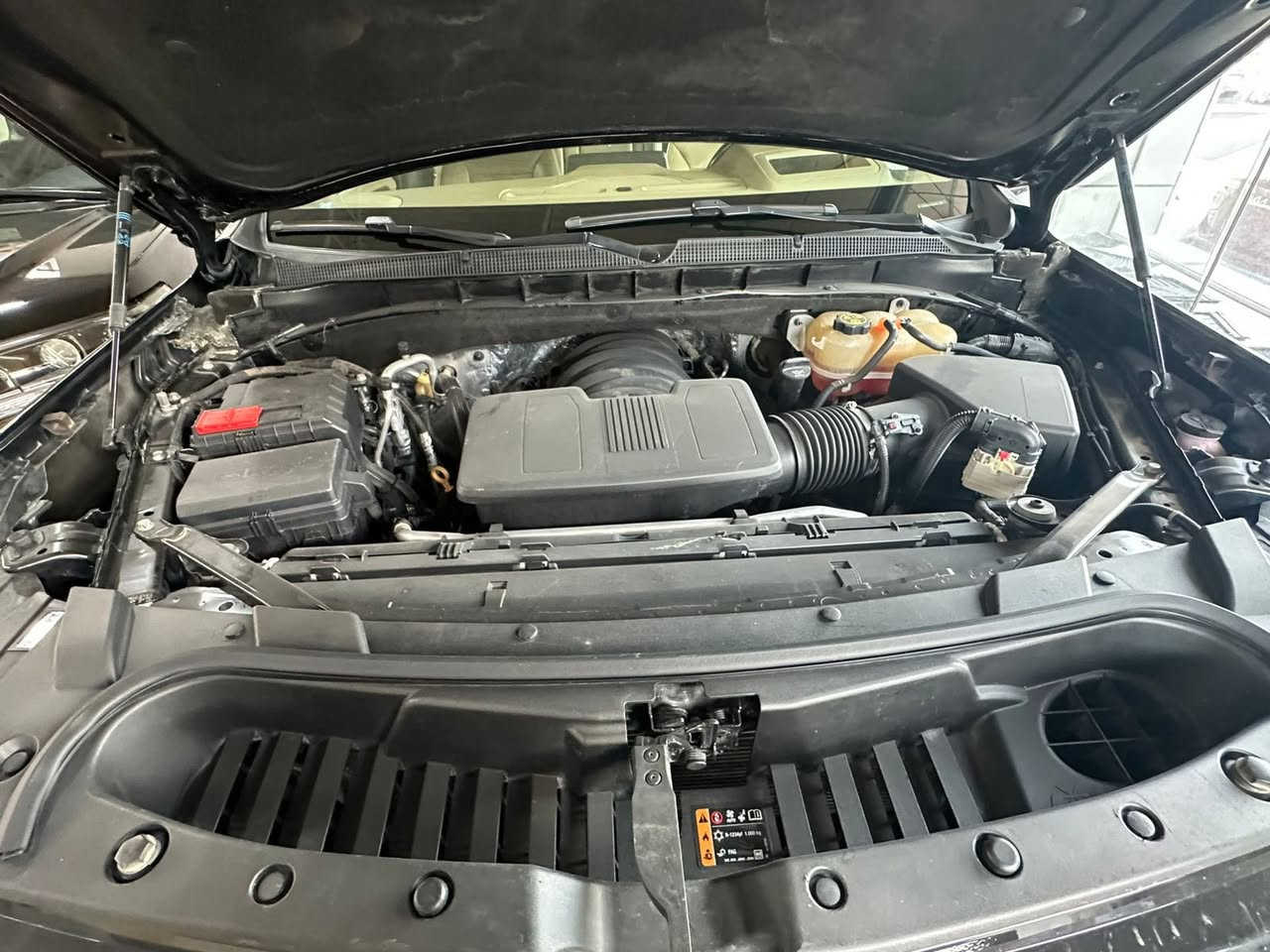 السلام عليكم اخواني واخواتي العزاء سياره تاهو موديل 2021 نوع الفئه برايمر سياره فول مواصفات مكفوله كفاله عامه هزه جديده ارقام جديده سنويه بسمي شخصيه  جواها تخم تاير جديد سياره صدر امامي خلفي بل باكيت السياره مواصفات
خمس كامرات اربع كراسي تدفه و تبريد السياره رادرا امامي رادار خلفي  رادرات جانبيه تحديد مسار دادشو كبير سياره دوس كهرباء تشغيل عن بعد بصمه اربع بصمات بيبان 3شاشات باب خلفي كهرباء السياره بنيرانمه السياره قبل مغله PPF واني شعلته مكينه 8سلند 5300 السياره فور ويلي ستيرن كهرباء ذاكره بل باب شاحن واير ليس 
السعر/485ورقه 
الرقم/***********
