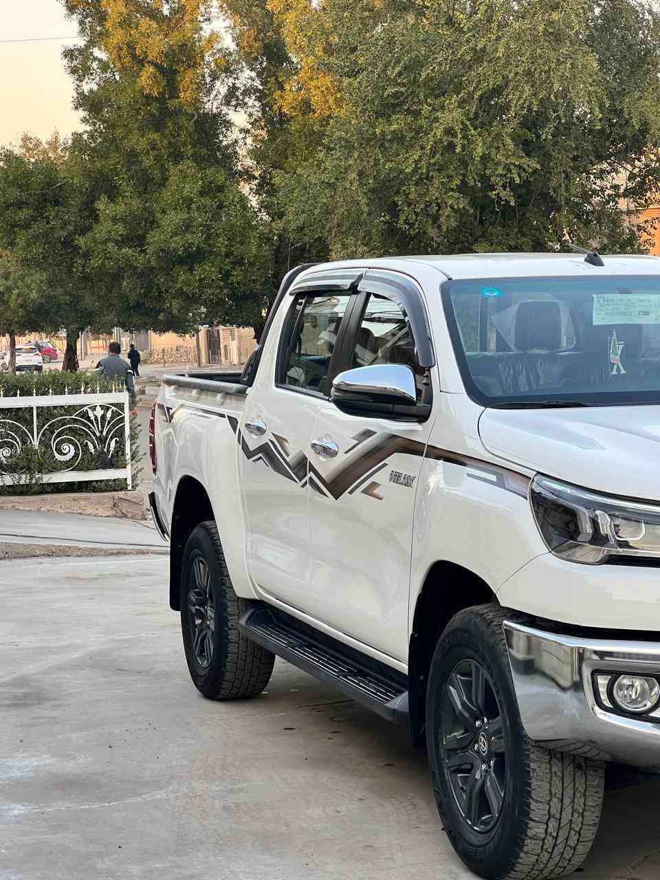 تيوتا هايلوكس كويتي موديل  2024 رقم بغداد انكليزي  ماشيه 58 الف
كفاله عامه السعر 340$ للتفاصيل اكثر ***********
