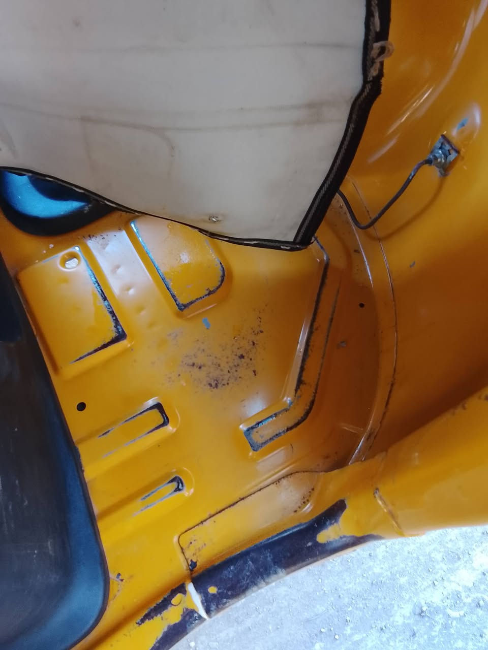 سلام عليكم تكتك البيع موديل 2021  رقم نكليزي ديالى مكان ديالى الخالص هاذة رقمي. ***********
