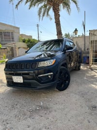 جيب كومباس 2019 للبيع رقم بغداد حرة سيارة مجفتها جديد صدر جديد تخم تاي...